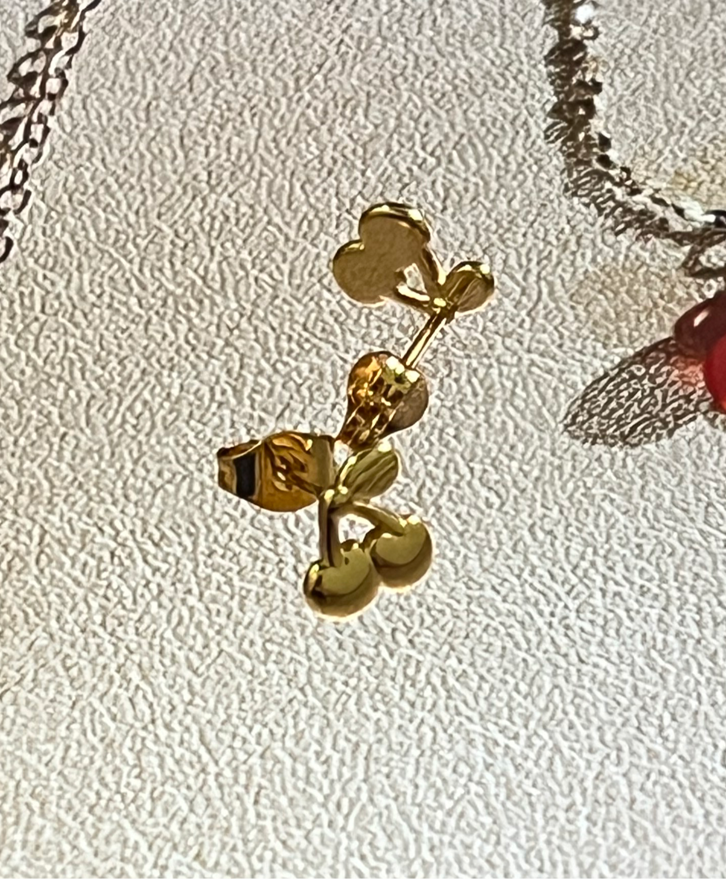 Aritos/Piercing Cherry ( Precio individual)